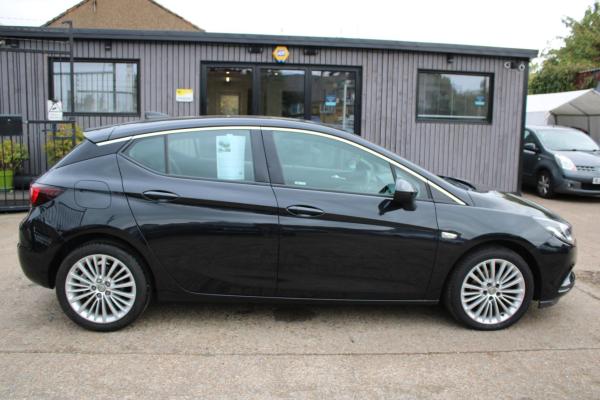 Vauxhall Astra 1.4i Turbo Elite Nav Hatchback 5dr Petrol Manual Euro 6 (150 ps)