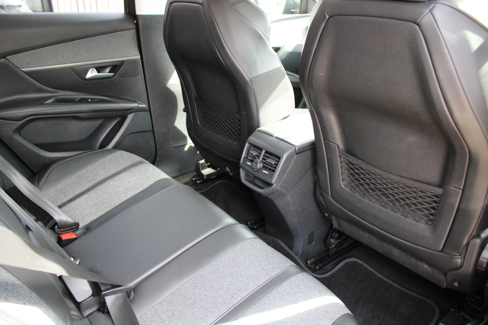 Peugeot 3008 1.2 PureTech Allure SUV 5dr Petrol EAT Euro 6 (s/s) (130 ps)