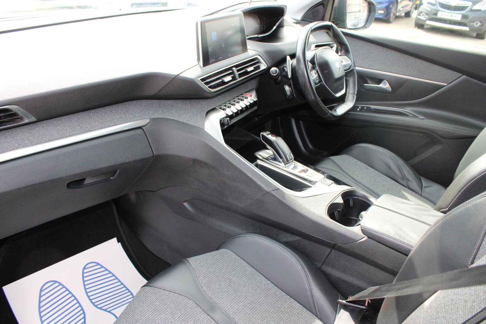 Peugeot 3008 1.2 PureTech Allure SUV 5dr Petrol EAT Euro 6 (s/s) (130 ps)