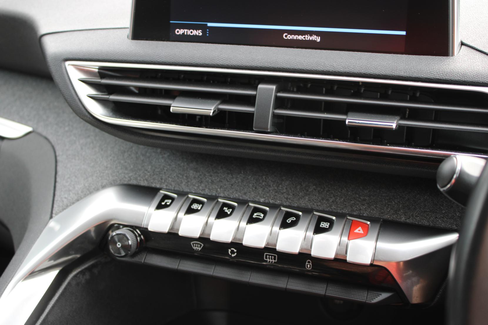 Peugeot 3008 1.2 PureTech Allure SUV 5dr Petrol EAT Euro 6 (s/s) (130 ps)