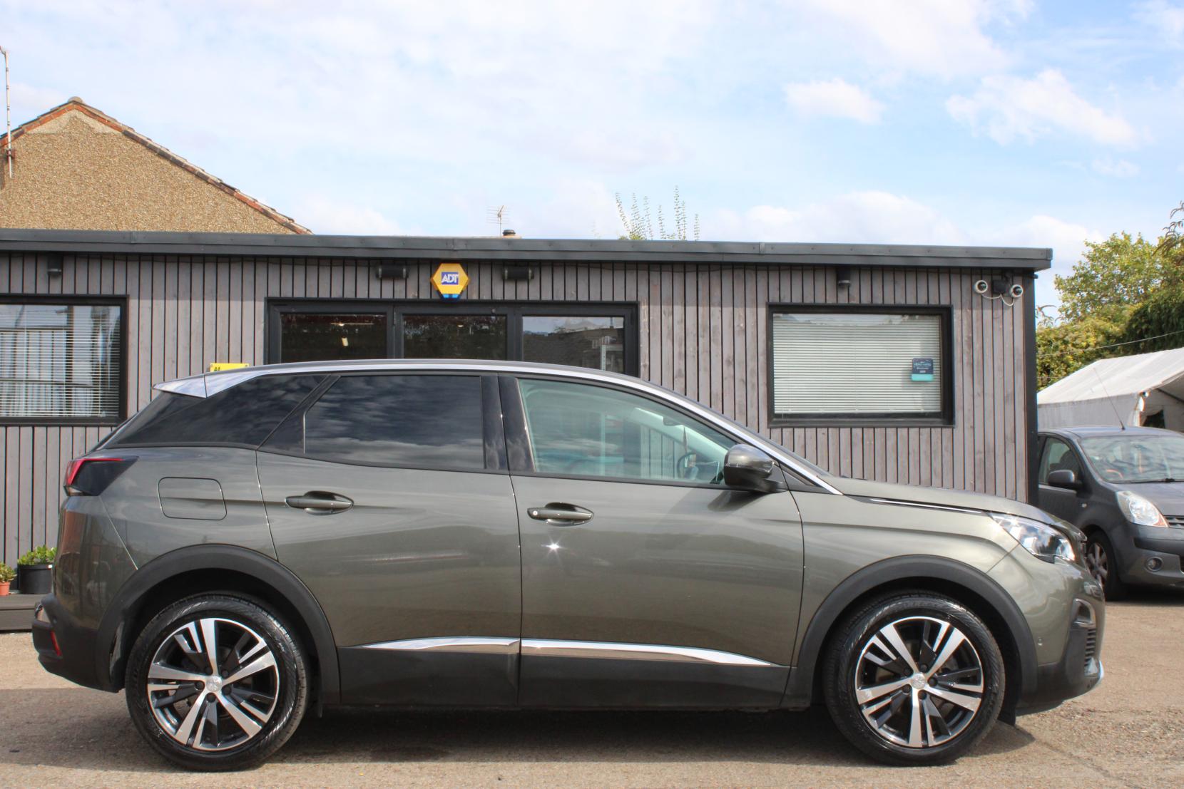 Peugeot 3008 1.2 PureTech Allure SUV 5dr Petrol EAT Euro 6 (s/s) (130 ps)