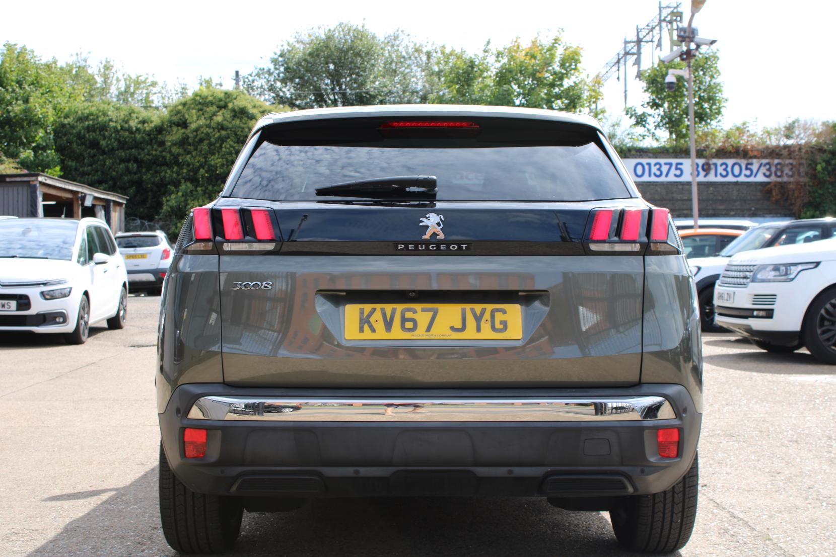 Peugeot 3008 1.2 PureTech Allure SUV 5dr Petrol EAT Euro 6 (s/s) (130 ps)
