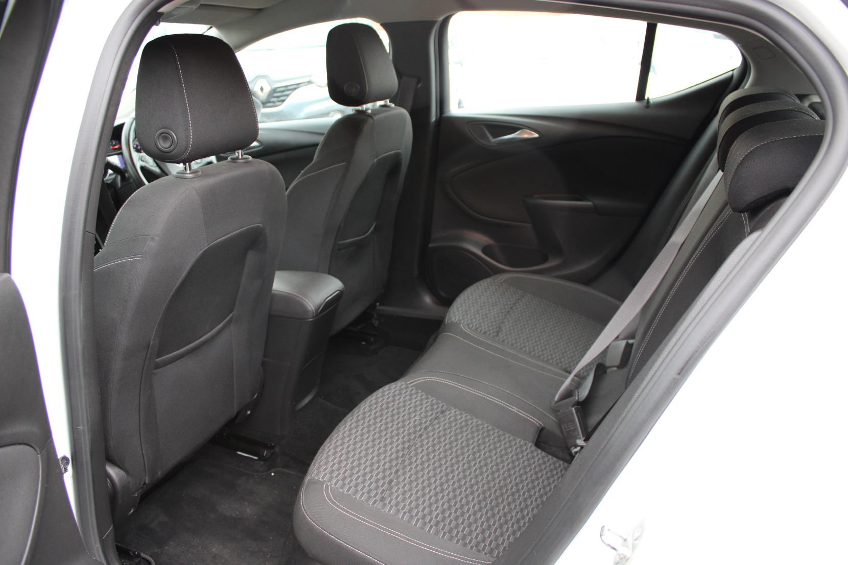 Vauxhall Astra 1.4i Turbo SRi Nav Hatchback 5dr Petrol Manual Euro 6 (150 ps)