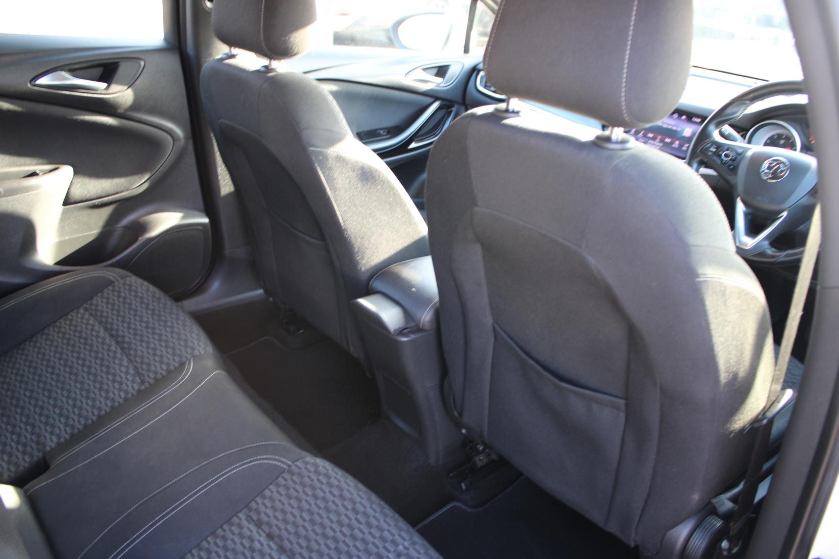 Vauxhall Astra 1.4i Turbo SRi Nav Hatchback 5dr Petrol Manual Euro 6 (150 ps)