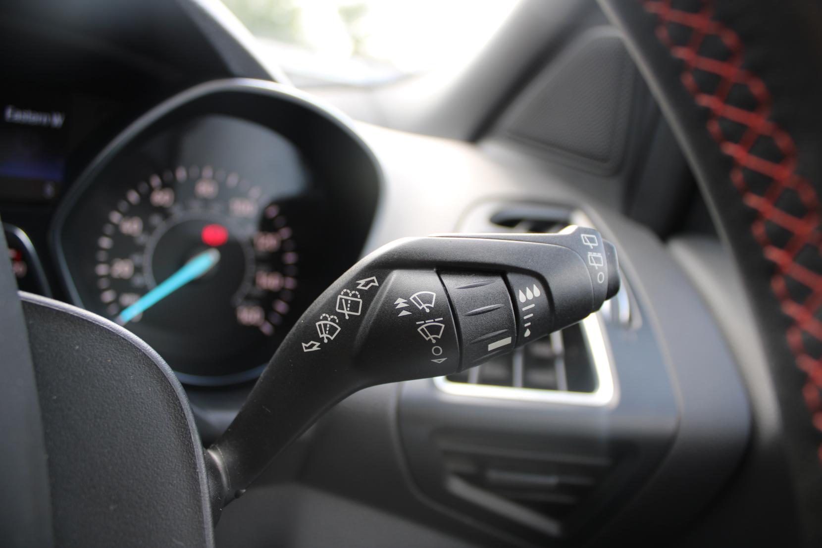 Ford Kuga 1.5T EcoBoost GPF ST-Line X SUV 5dr Petrol Manual Euro 6 (s/s) (150 ps)