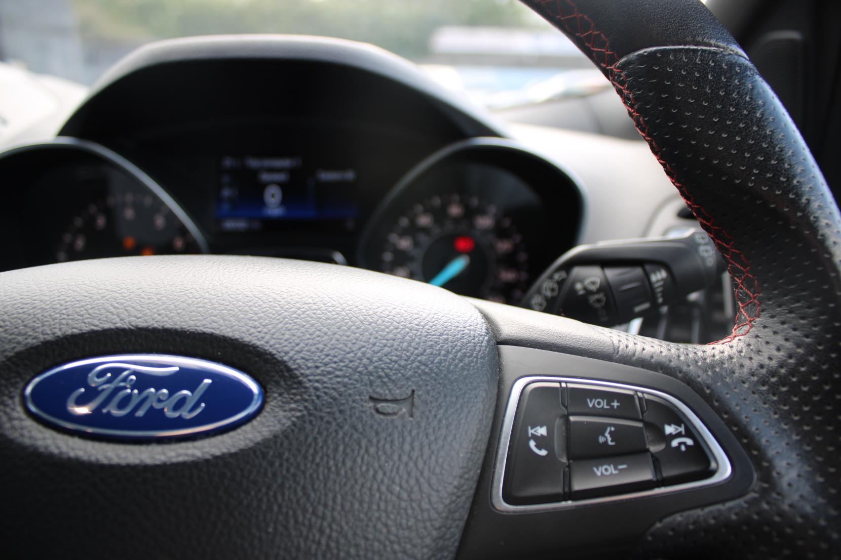 Ford Kuga 1.5T EcoBoost GPF ST-Line X SUV 5dr Petrol Manual Euro 6 (s/s) (150 ps)
