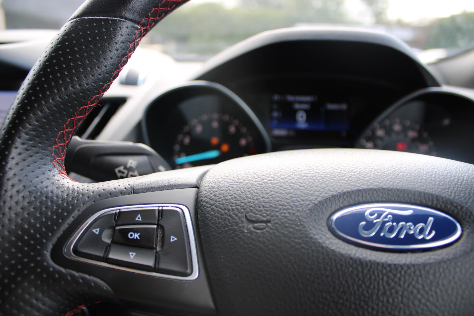 Ford Kuga 1.5T EcoBoost GPF ST-Line X SUV 5dr Petrol Manual Euro 6 (s/s) (150 ps)