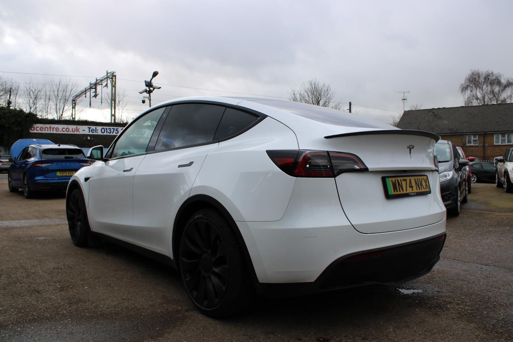Tesla Model Y (Dual Motor) Performance SUV 5dr Electric Auto 4WDE (426 bhp)