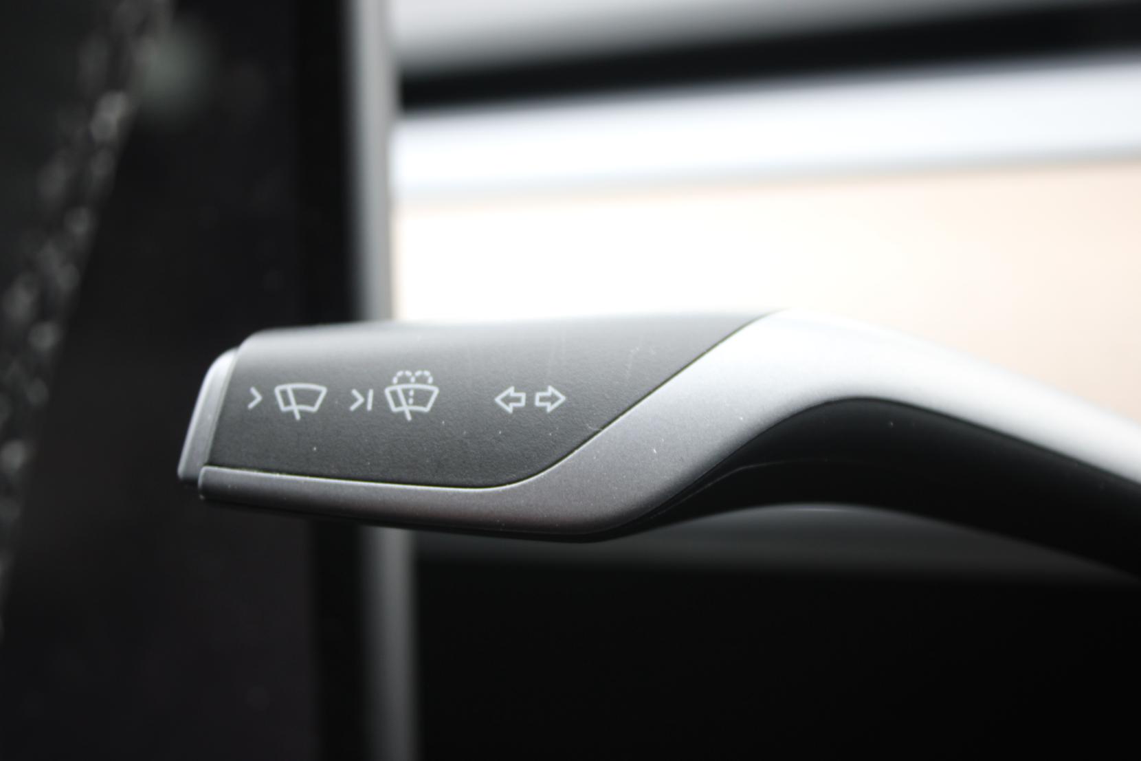 Tesla Model Y (Dual Motor) Performance SUV 5dr Electric Auto 4WDE (426 bhp)