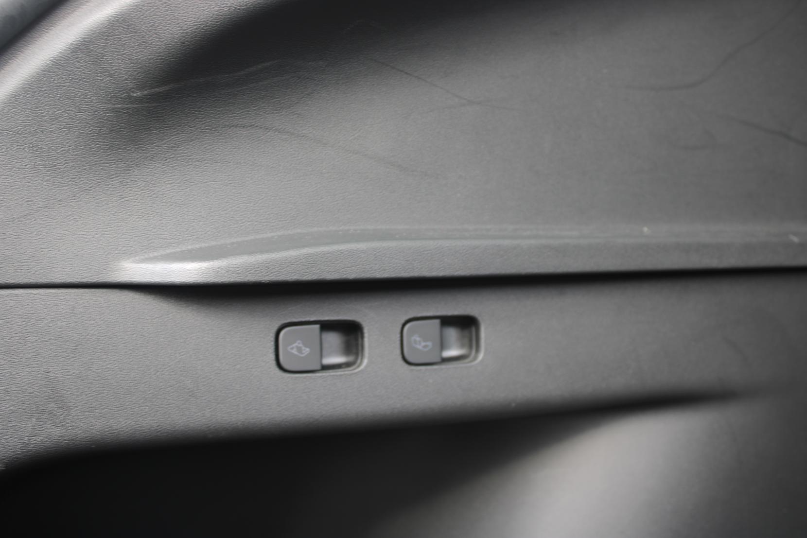 Tesla Model Y (Dual Motor) Performance SUV 5dr Electric Auto 4WDE (426 bhp)