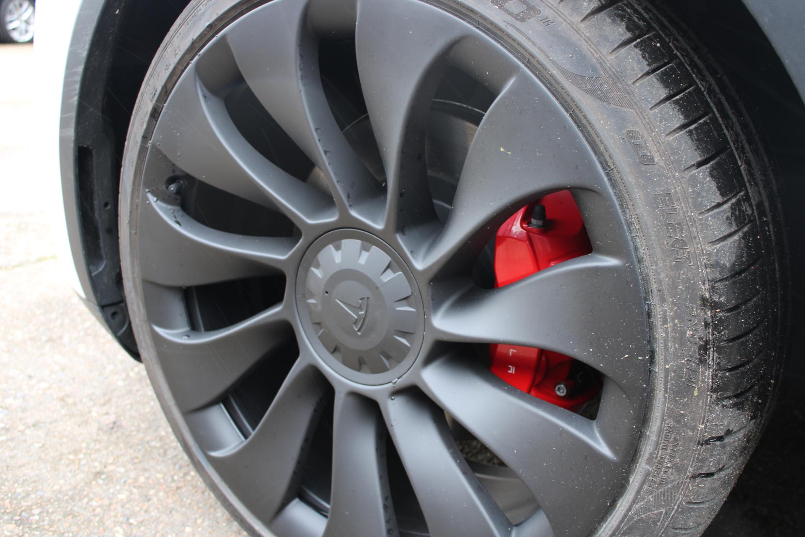 Tesla Model Y (Dual Motor) Performance SUV 5dr Electric Auto 4WDE (426 bhp)