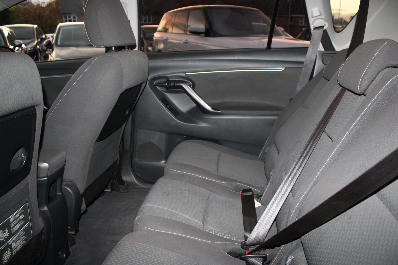 Toyota Verso 1.6 V-Matic Icon MPV 5dr Petrol Manual Euro 5 Euro 5 (132 ps)