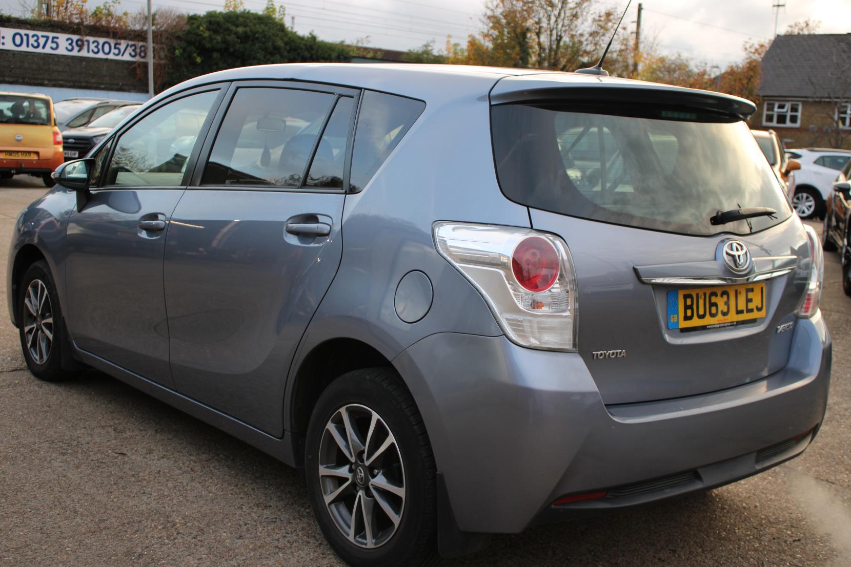 Toyota Verso 1.6 V-Matic Icon MPV 5dr Petrol Manual Euro 5 Euro 5 (132 ps)