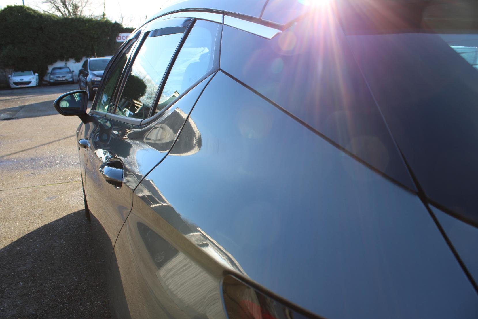 Vauxhall Astra 1.4i Turbo Elite Nav Hatchback 5dr Petrol Manual Euro 6 (s/s) (150 ps)