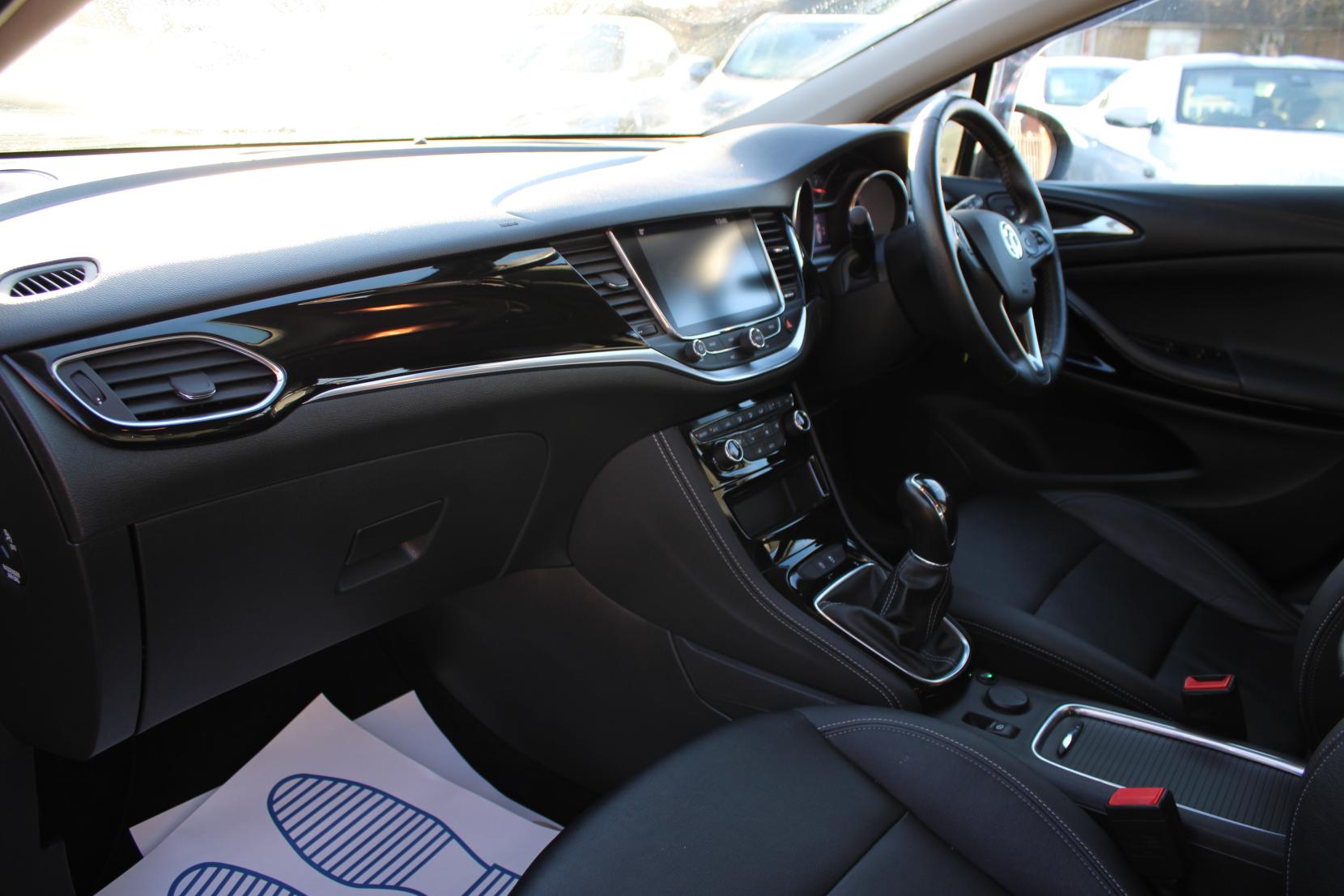 Vauxhall Astra 1.4i Turbo Elite Nav Hatchback 5dr Petrol Manual Euro 6 (s/s) (150 ps)