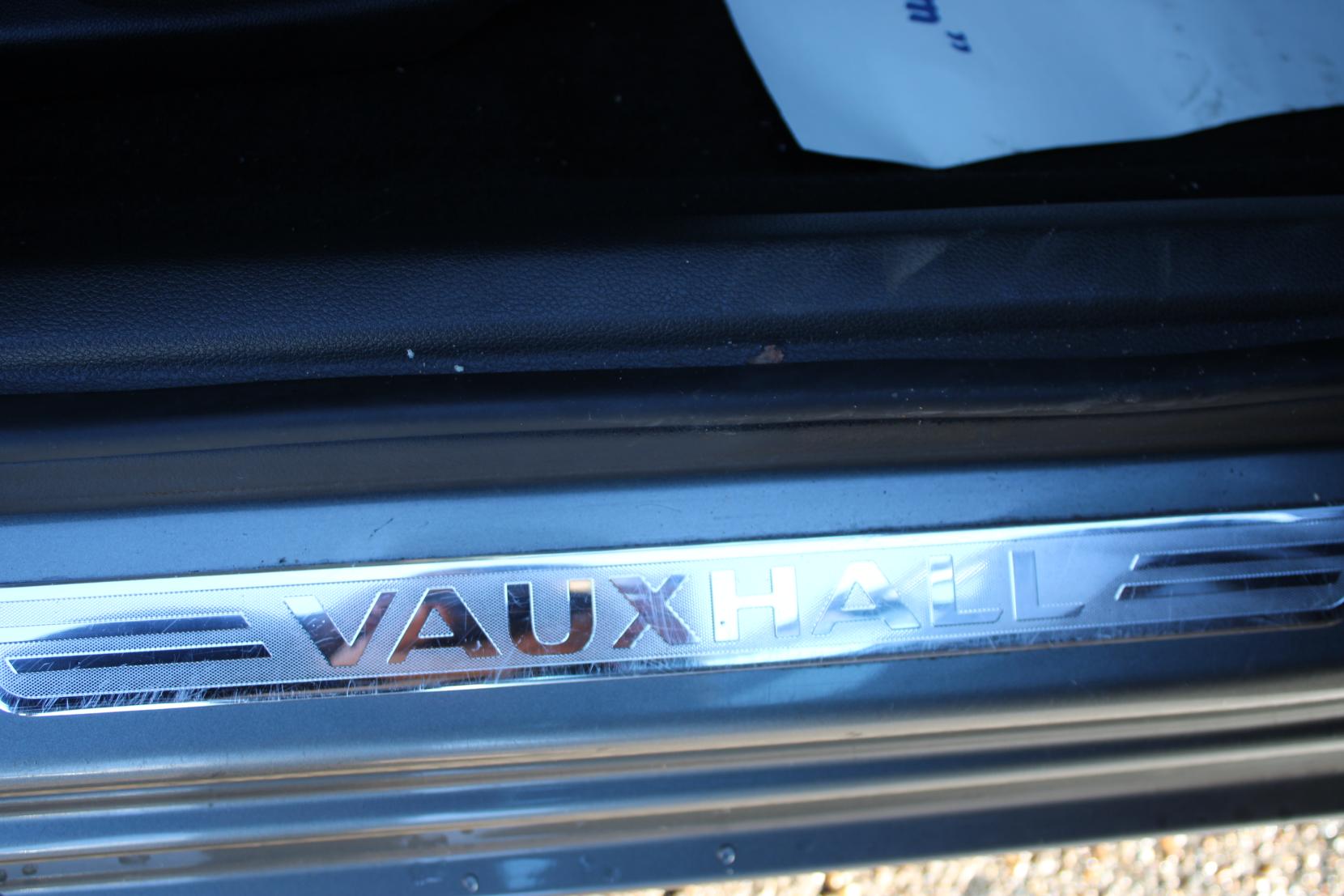 Vauxhall Astra 1.4i Turbo Elite Nav Hatchback 5dr Petrol Manual Euro 6 (s/s) (150 ps)