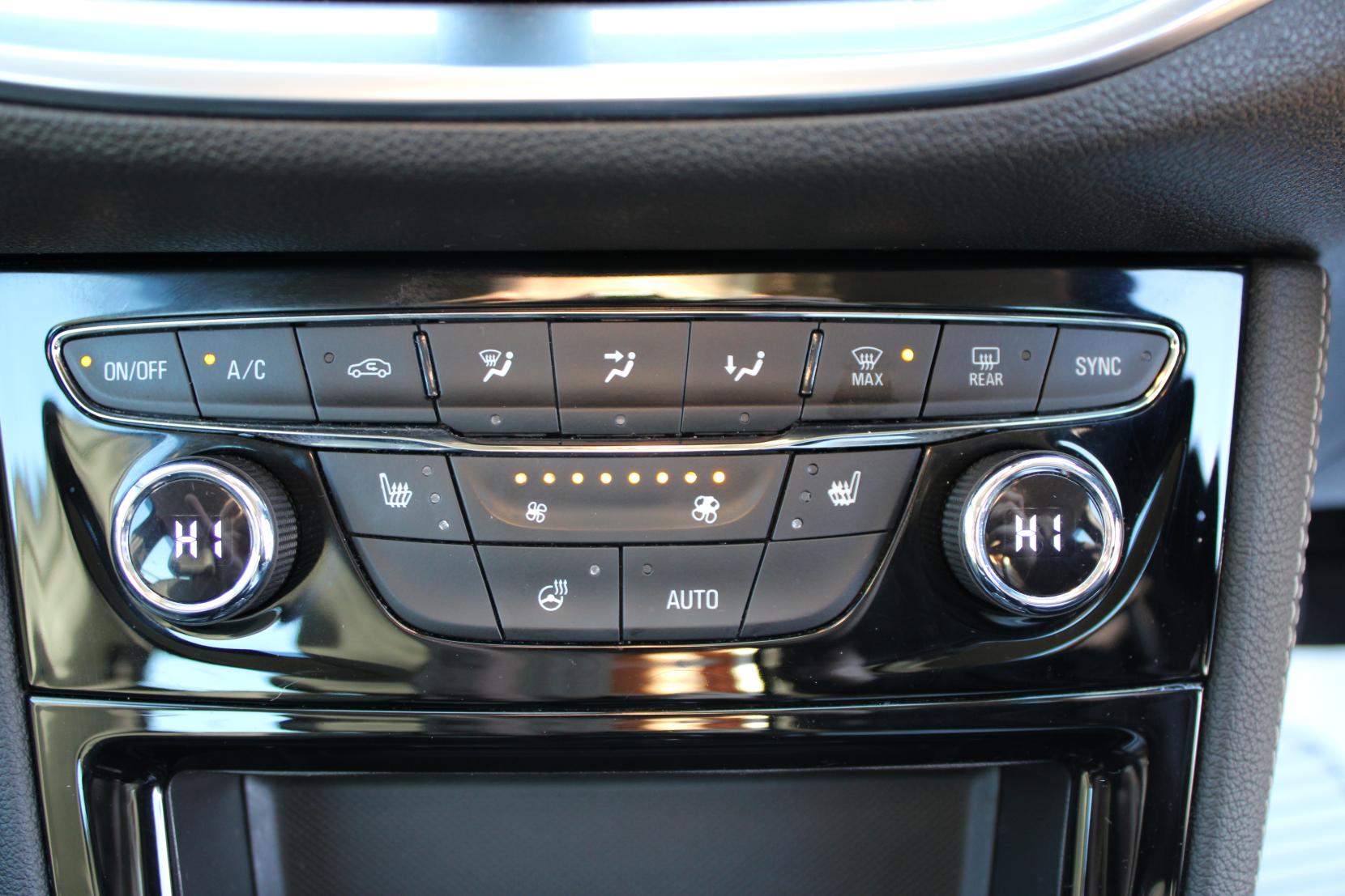 Vauxhall Astra 1.4i Turbo Elite Nav Hatchback 5dr Petrol Manual Euro 6 (s/s) (150 ps)