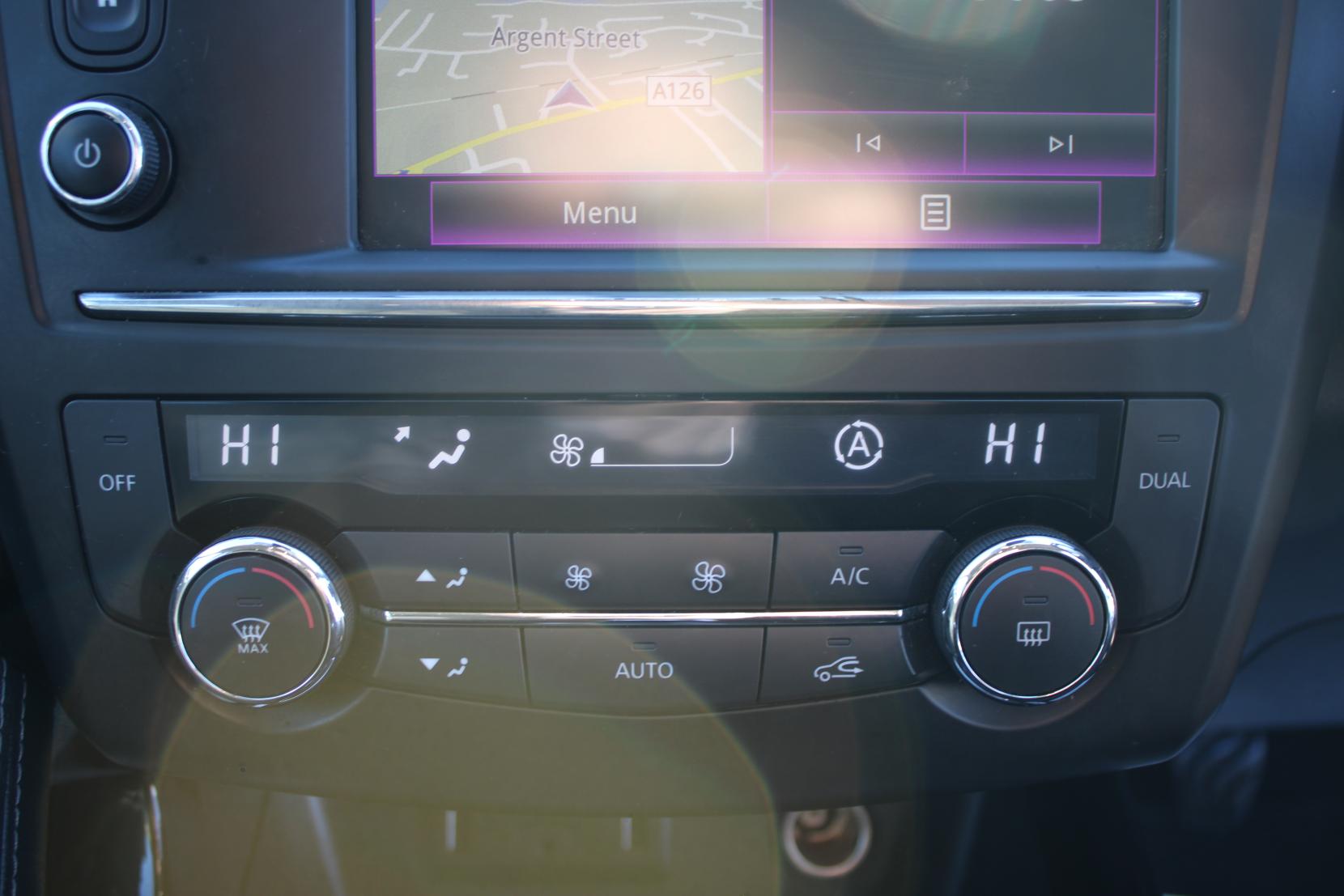 Renault Kadjar 1.2 TCe Dynamique S Nav SUV 5dr Petrol Manual Euro 6 (s/s) (130 ps)