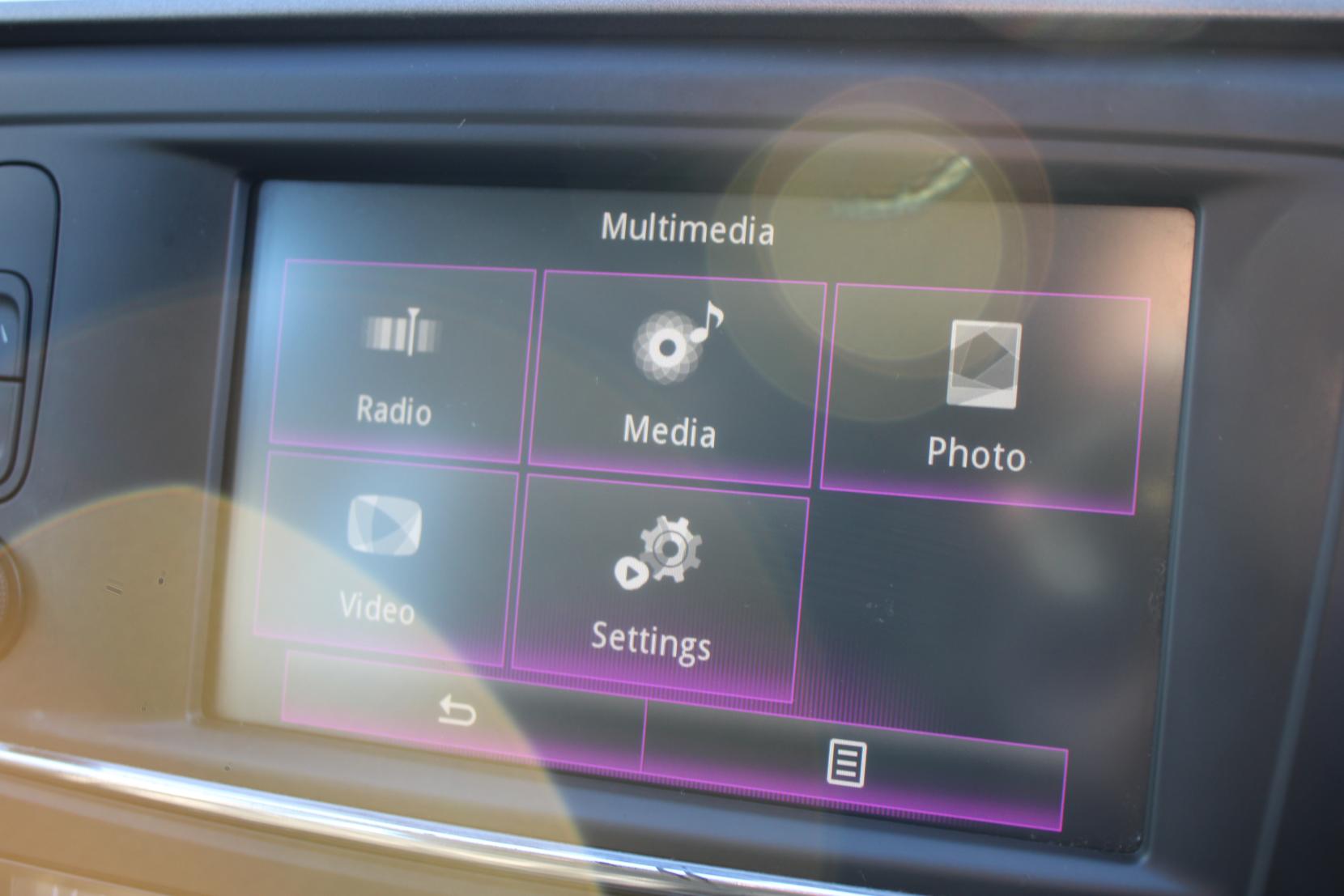 Renault Kadjar 1.2 TCe Dynamique S Nav SUV 5dr Petrol Manual Euro 6 (s/s) (130 ps)