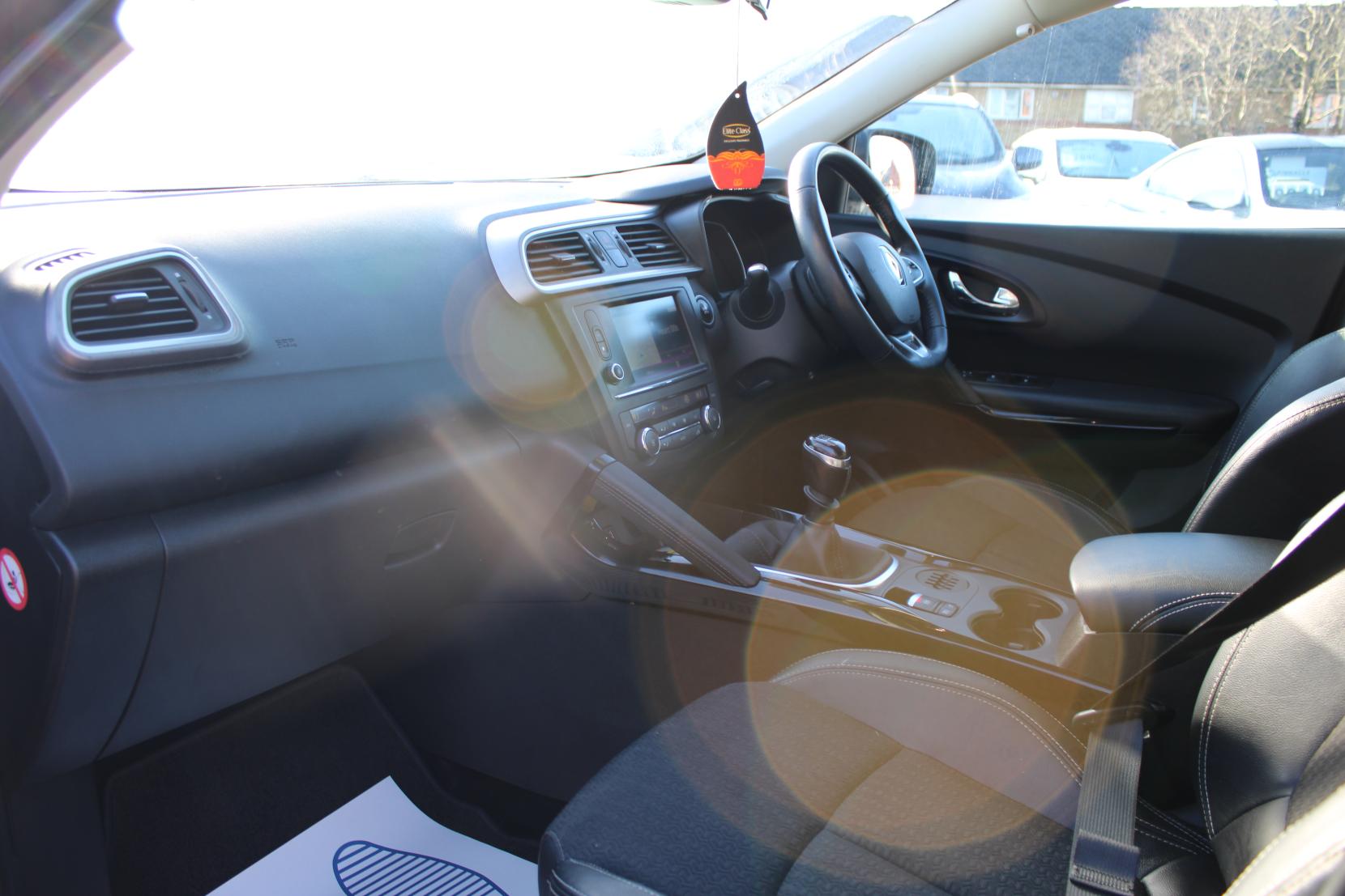 Renault Kadjar 1.2 TCe Dynamique S Nav SUV 5dr Petrol Manual Euro 6 (s/s) (130 ps)