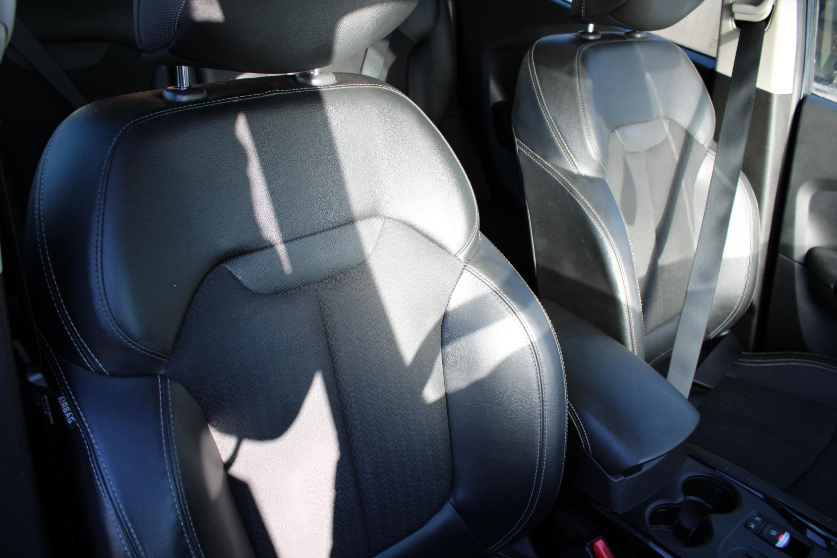 Renault Kadjar 1.2 TCe Dynamique S Nav SUV 5dr Petrol Manual Euro 6 (s/s) (130 ps)