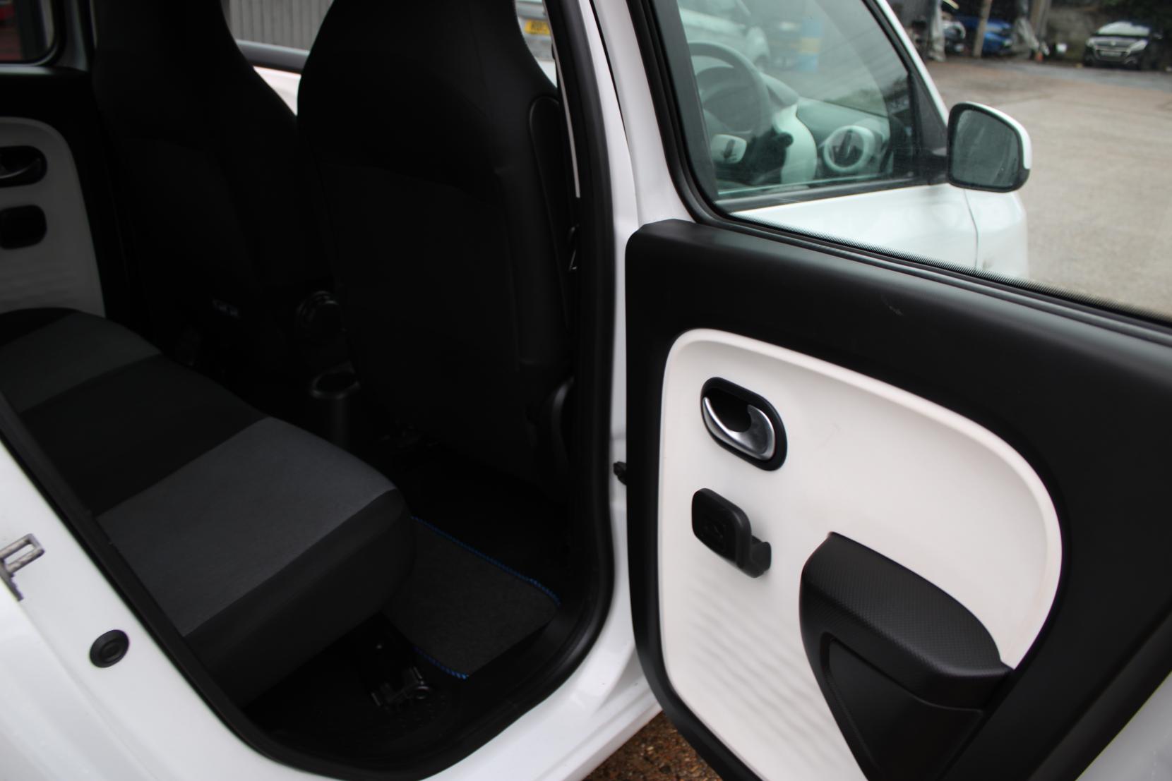 Renault Twingo 1.0 SCe Play Hatchback 5dr Petrol Manual Euro 6 (70 ps)