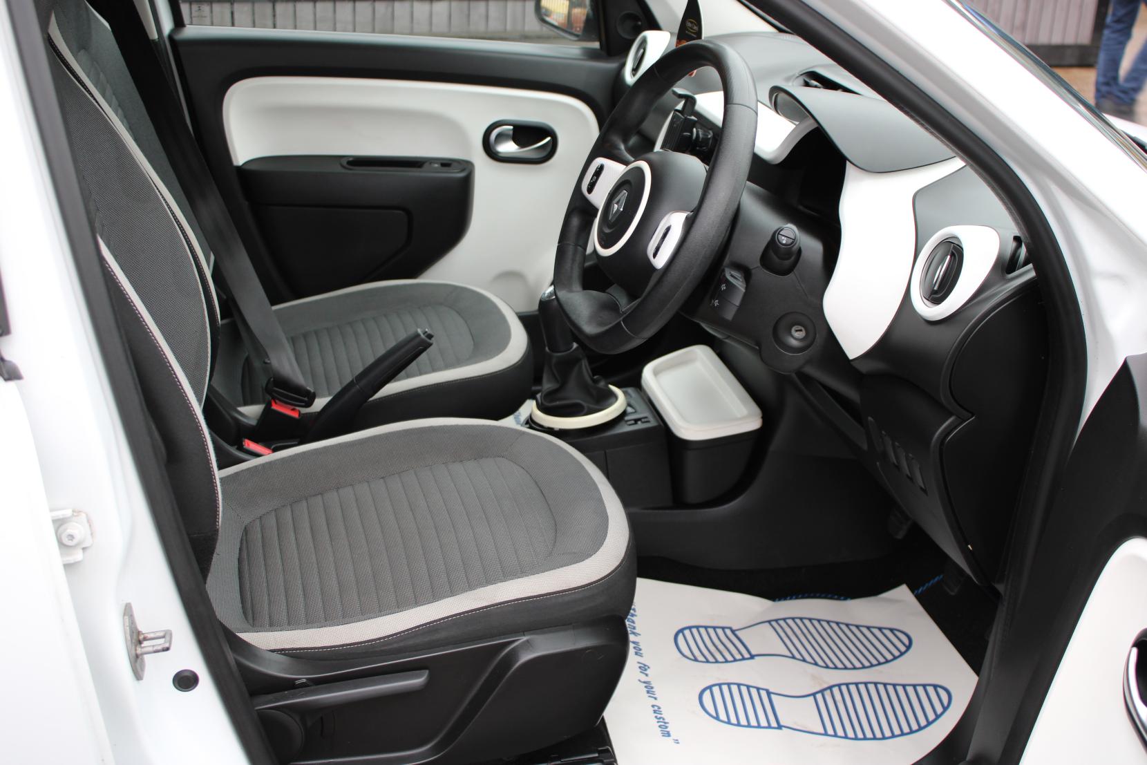 Renault Twingo 1.0 SCe Play Hatchback 5dr Petrol Manual Euro 6 (70 ps)