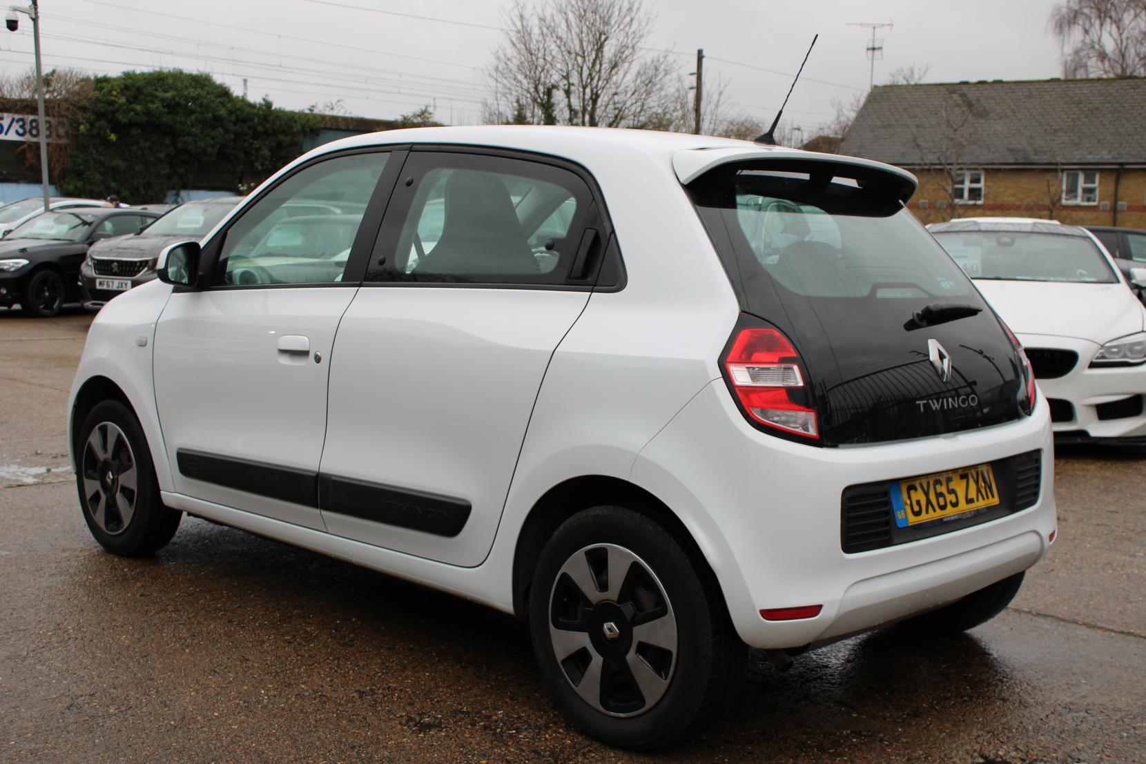 Renault Twingo 1.0 SCe Play Hatchback 5dr Petrol Manual Euro 6 (70 ps)