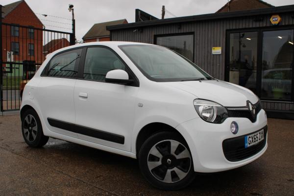 Renault Twingo 1.0 SCe Play Hatchback 5dr Petrol Manual Euro 6 (70 ps)