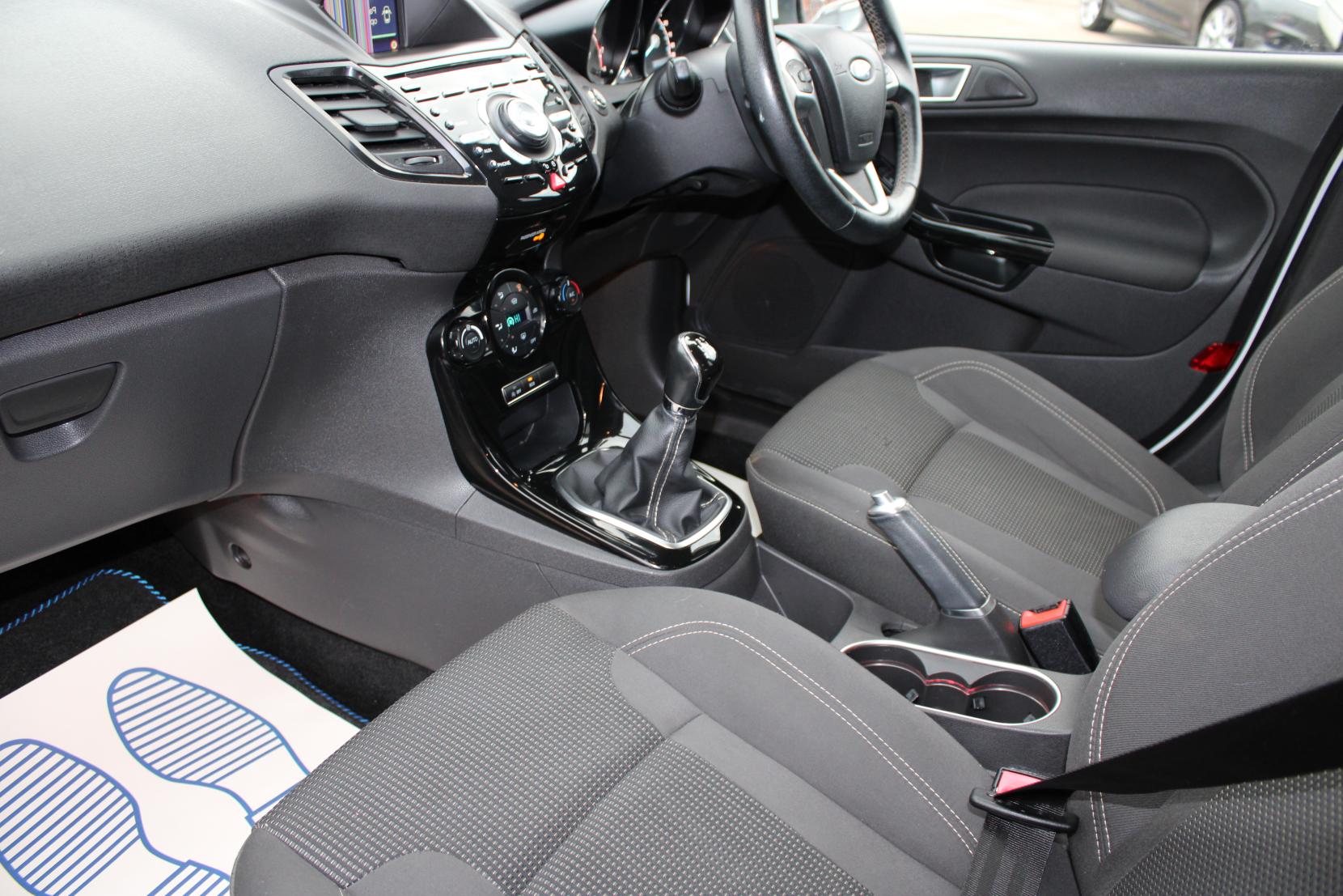 Ford Fiesta 1.0T EcoBoost Titanium Hatchback 5dr Petrol Manual Euro 6 (s/s) (125 ps)