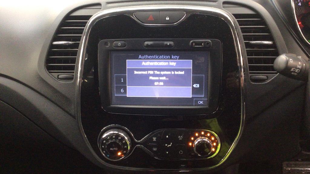 Renault Captur 1.5 dCi ENERGY Dynamique S Nav SUV 5dr Diesel Auto Euro 6 (s/s) (90 ps)