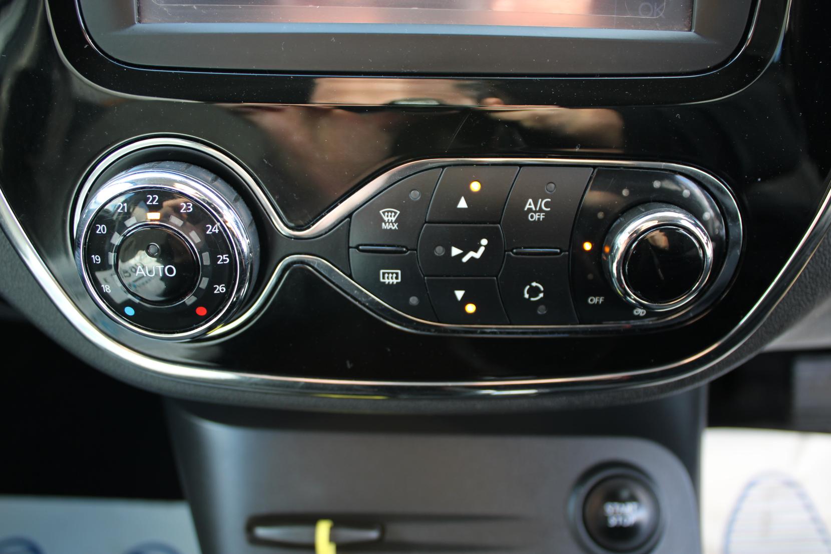 Renault Captur 1.5 dCi ENERGY Dynamique S Nav SUV 5dr Diesel Auto Euro 6 (s/s) (90 ps)