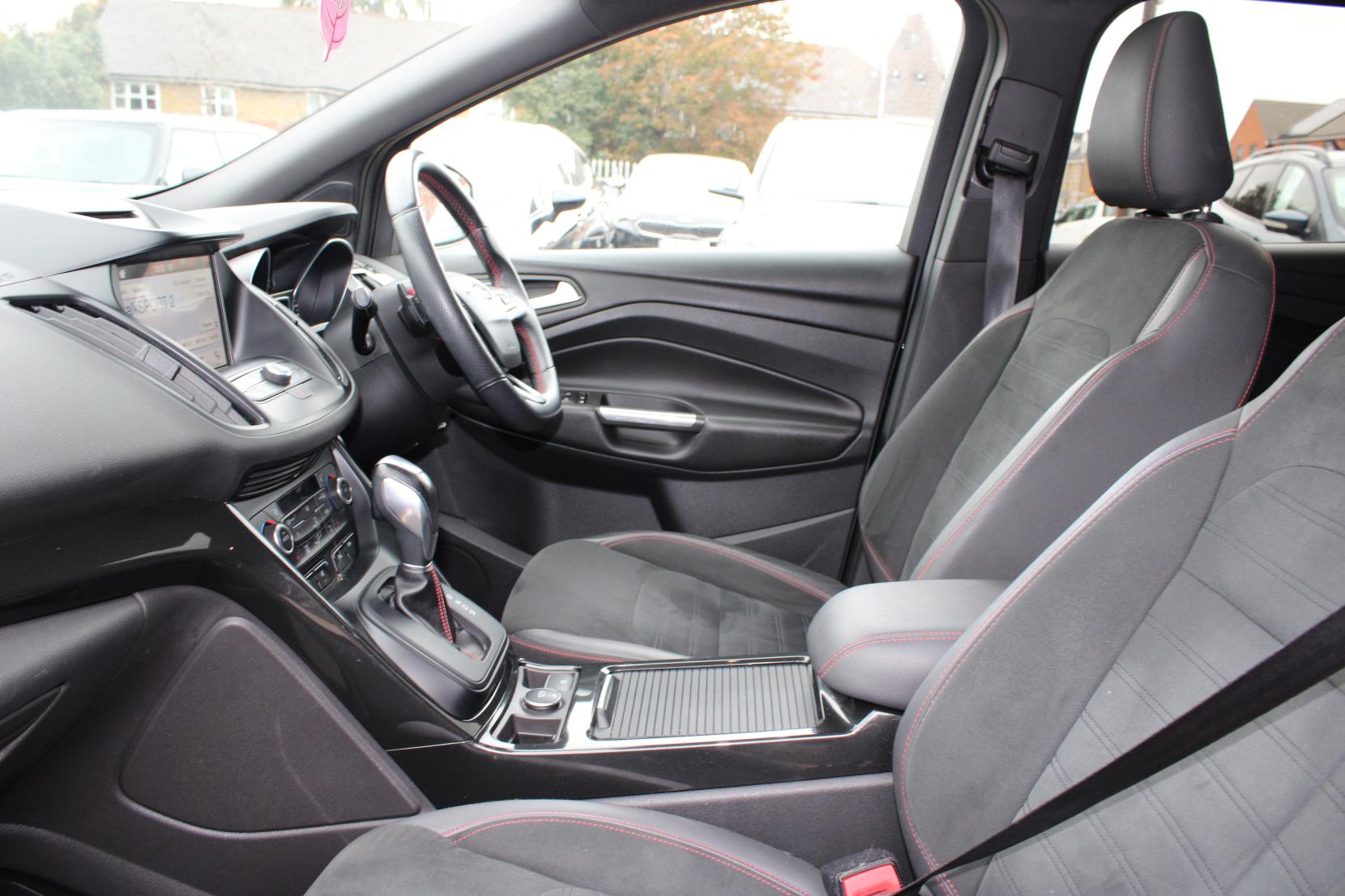 Ford Kuga 2.0 TDCi EcoBlue ST-Line Edition SUV 5dr Diesel Powershift Euro 6 (120 ps)