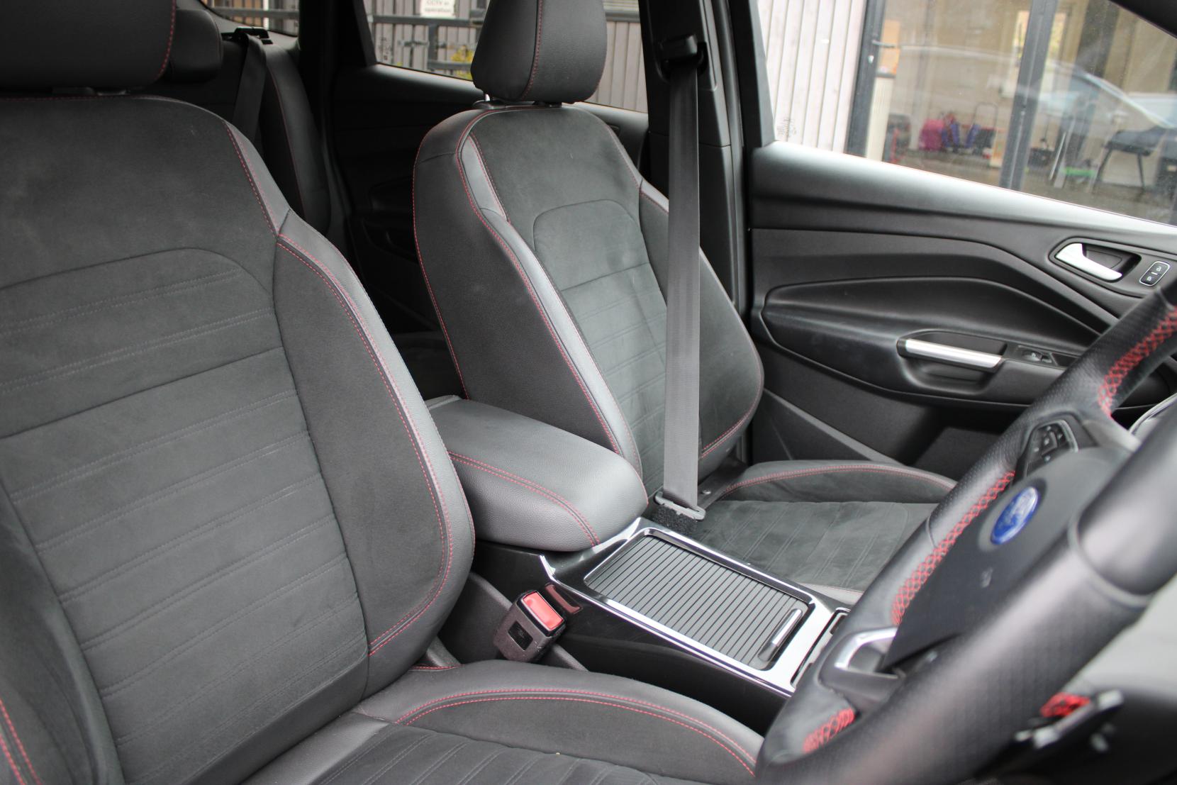 Ford Kuga 2.0 TDCi EcoBlue ST-Line Edition SUV 5dr Diesel Powershift Euro 6 (120 ps)