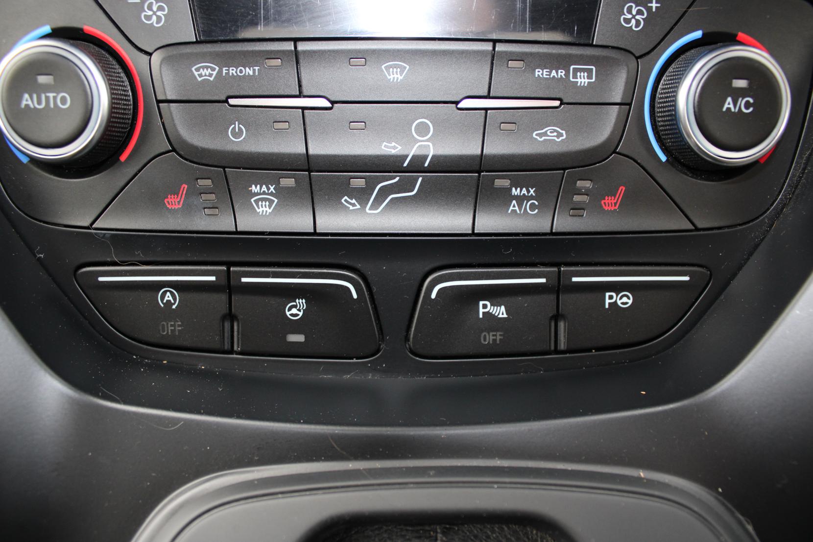 Ford Kuga 2.0 TDCi EcoBlue ST-Line Edition SUV 5dr Diesel Powershift Euro 6 (120 ps)