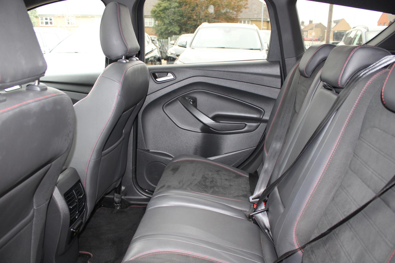 Ford Kuga 2.0 TDCi EcoBlue ST-Line Edition SUV 5dr Diesel Powershift Euro 6 (120 ps)