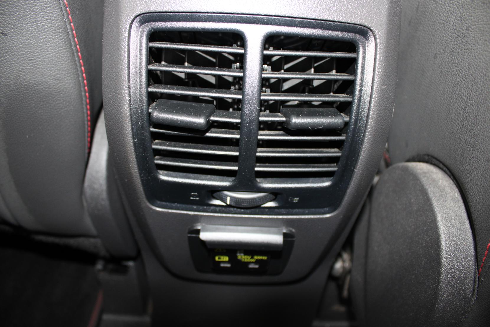 Ford Kuga 2.0 TDCi EcoBlue ST-Line Edition SUV 5dr Diesel Powershift Euro 6 (120 ps)