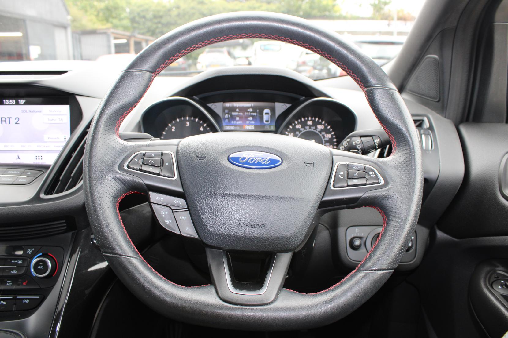 Ford Kuga 2.0 TDCi EcoBlue ST-Line Edition SUV 5dr Diesel Powershift Euro 6 (120 ps)