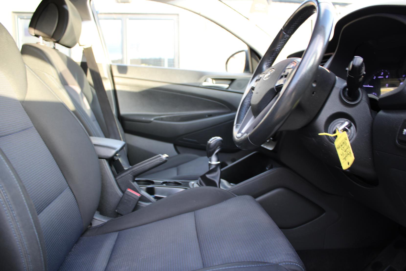 Hyundai TUCSON 1.7 CRDi Blue Drive SE SUV 5dr Diesel Manual Euro 6 (s/s) (116 ps)