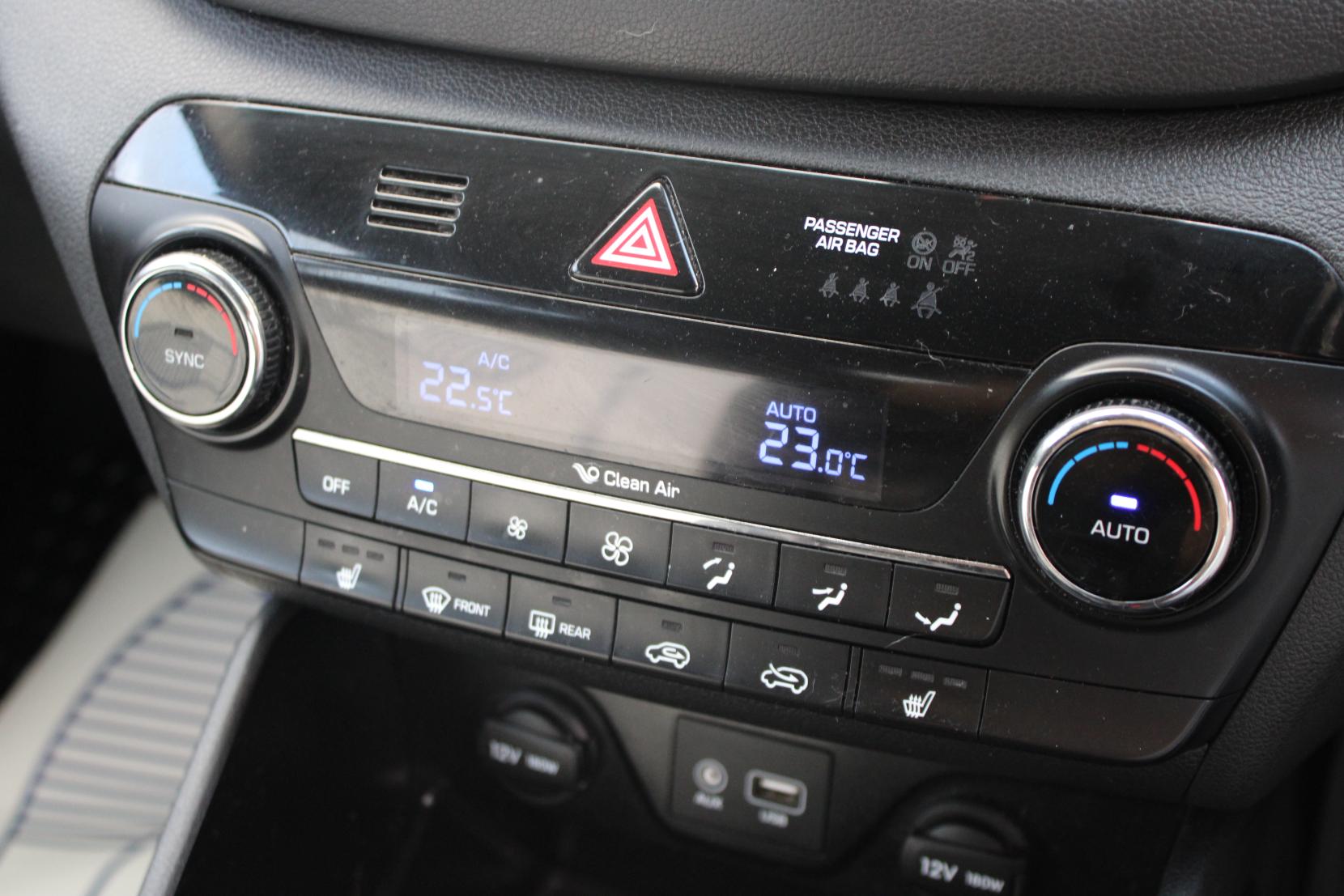 Hyundai TUCSON 1.7 CRDi Blue Drive SE SUV 5dr Diesel Manual Euro 6 (s/s) (116 ps)