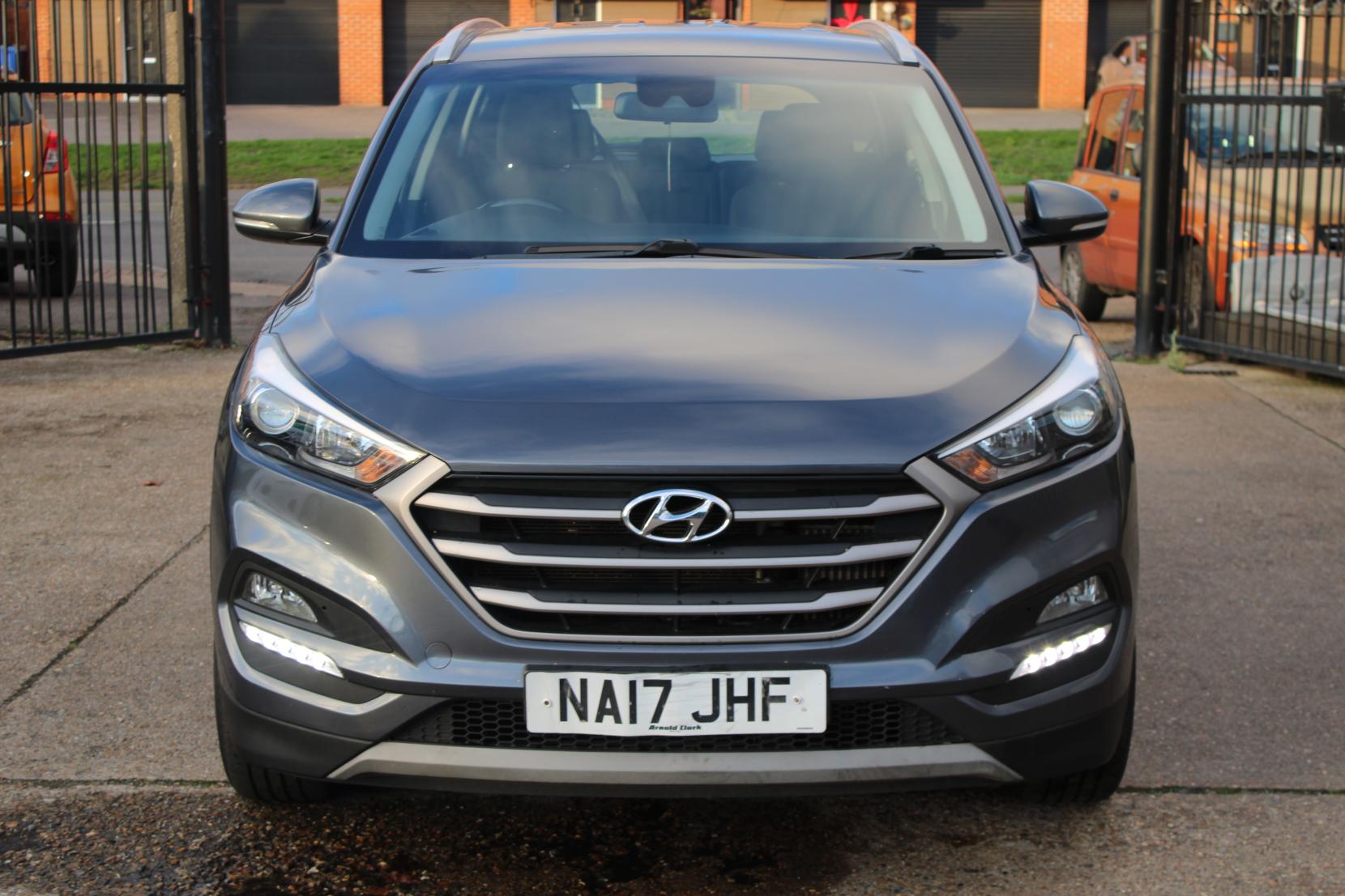Hyundai TUCSON 1.7 CRDi Blue Drive SE SUV 5dr Diesel Manual Euro 6 (s/s) (116 ps)