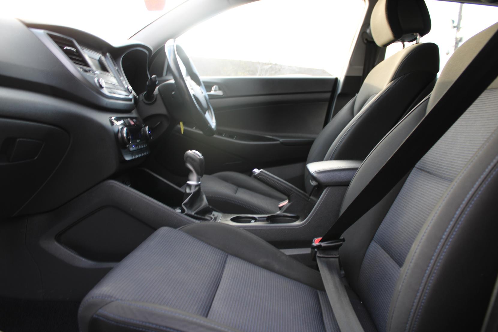 Hyundai TUCSON 1.7 CRDi Blue Drive SE SUV 5dr Diesel Manual Euro 6 (s/s) (116 ps)