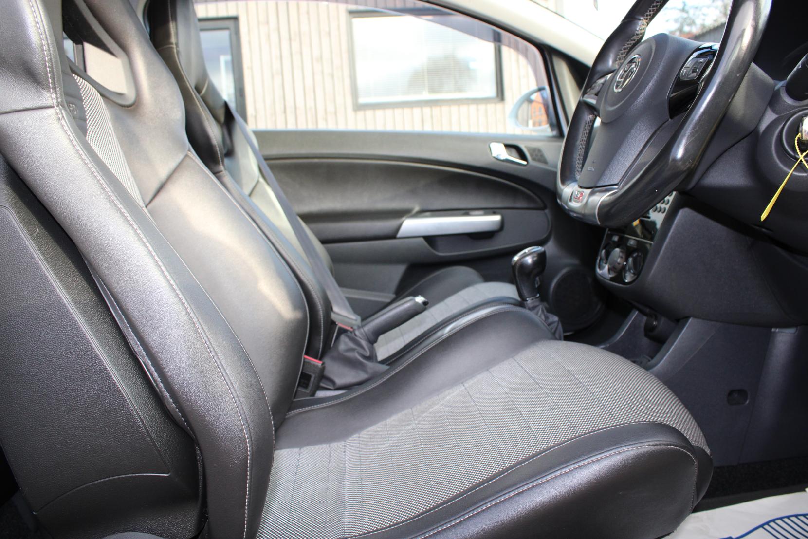 Vauxhall Corsa 1.6T 16V VXR Hatchback 3dr Petrol Manual Euro 5 (192 ps)