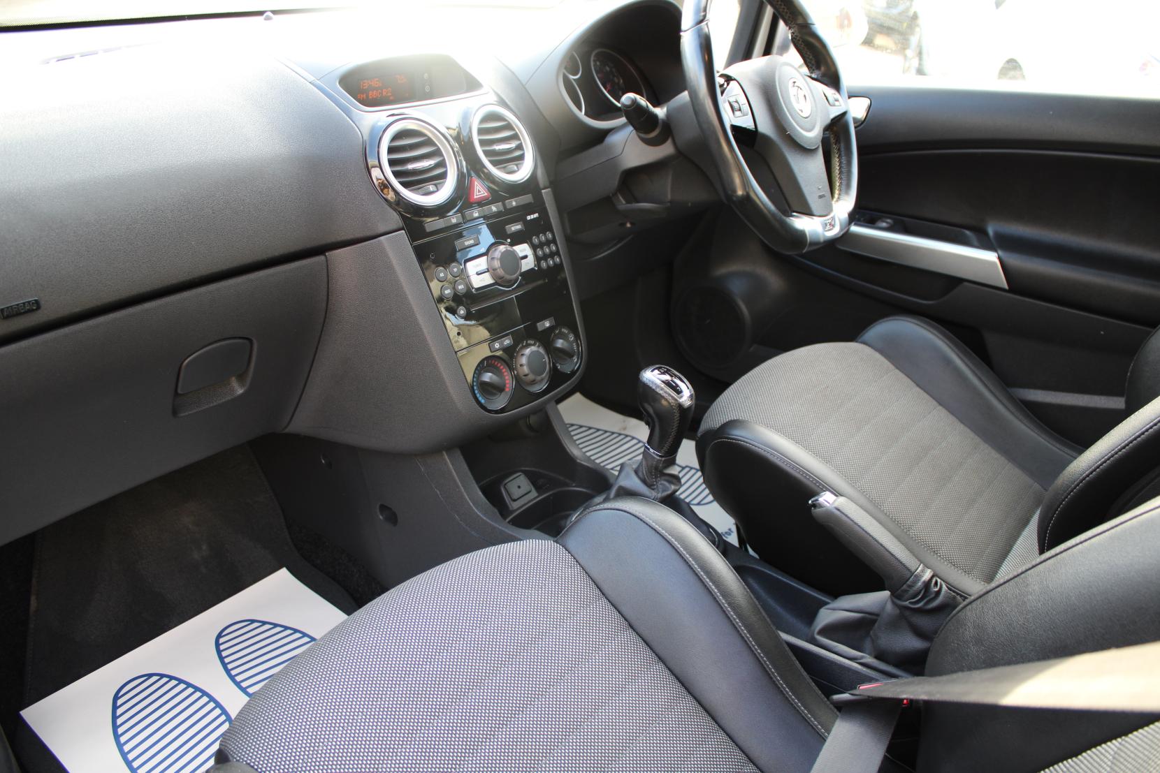 Vauxhall Corsa 1.6T 16V VXR Hatchback 3dr Petrol Manual Euro 5 (192 ps)