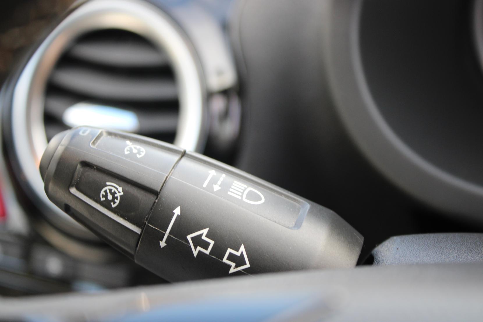 Vauxhall Corsa 1.6T 16V VXR Hatchback 3dr Petrol Manual Euro 5 (192 ps)