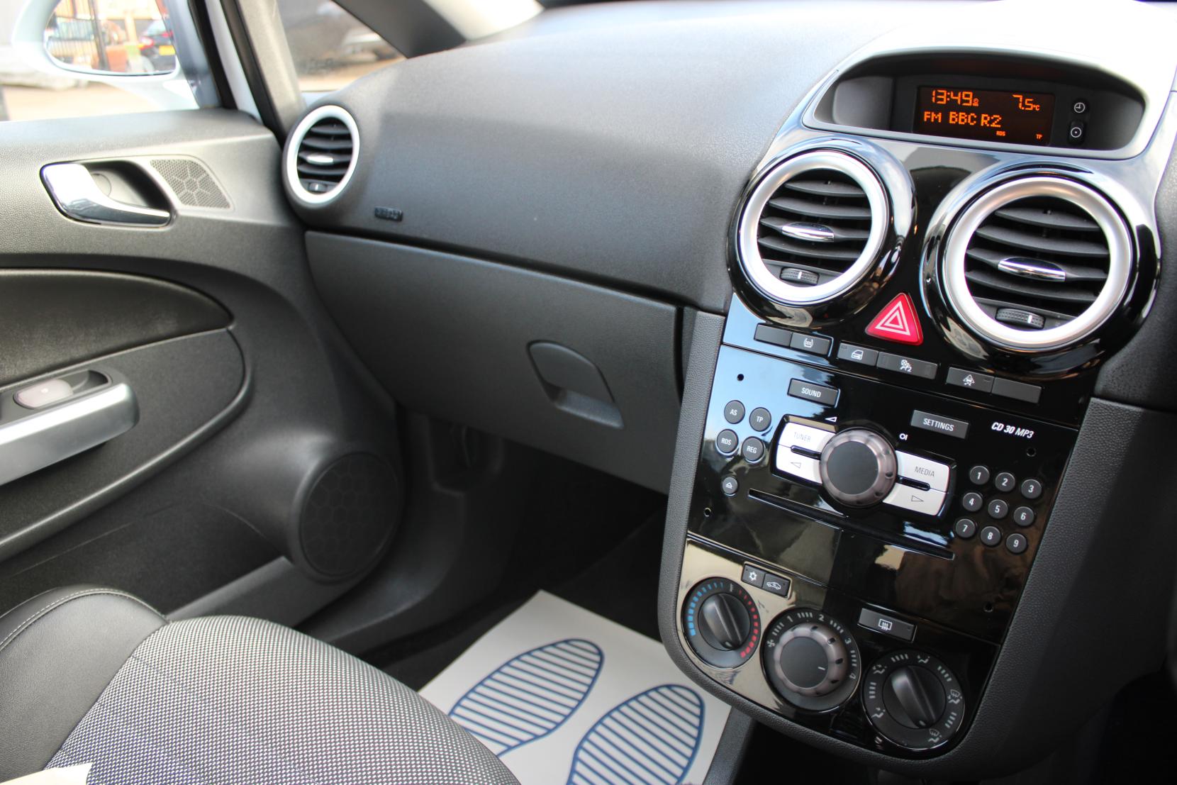 Vauxhall Corsa 1.6T 16V VXR Hatchback 3dr Petrol Manual Euro 5 (192 ps)