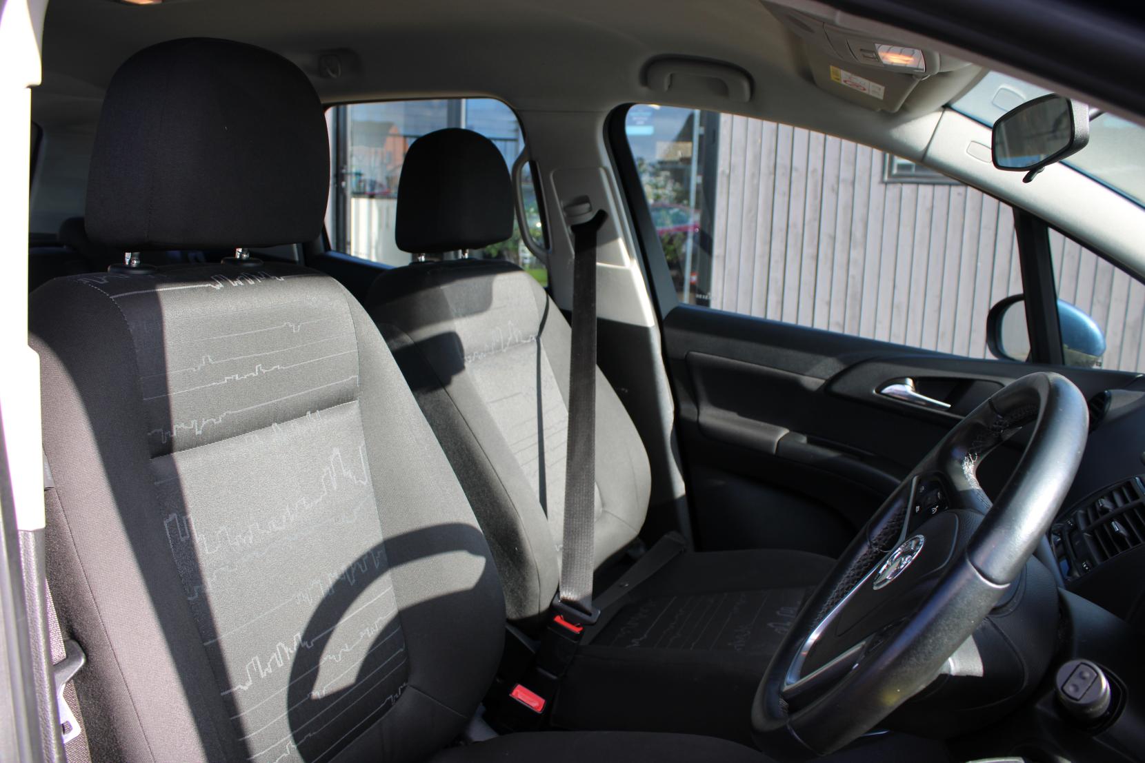 Vauxhall Meriva 1.4i Life MPV 5dr Petrol Manual Euro 6 (100 ps)