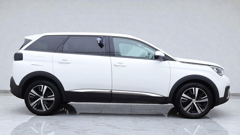 Peugeot 5008 1.2 PureTech GPF Allure SUV 5dr Petrol EAT Euro 6 (s/s) (130 ps)