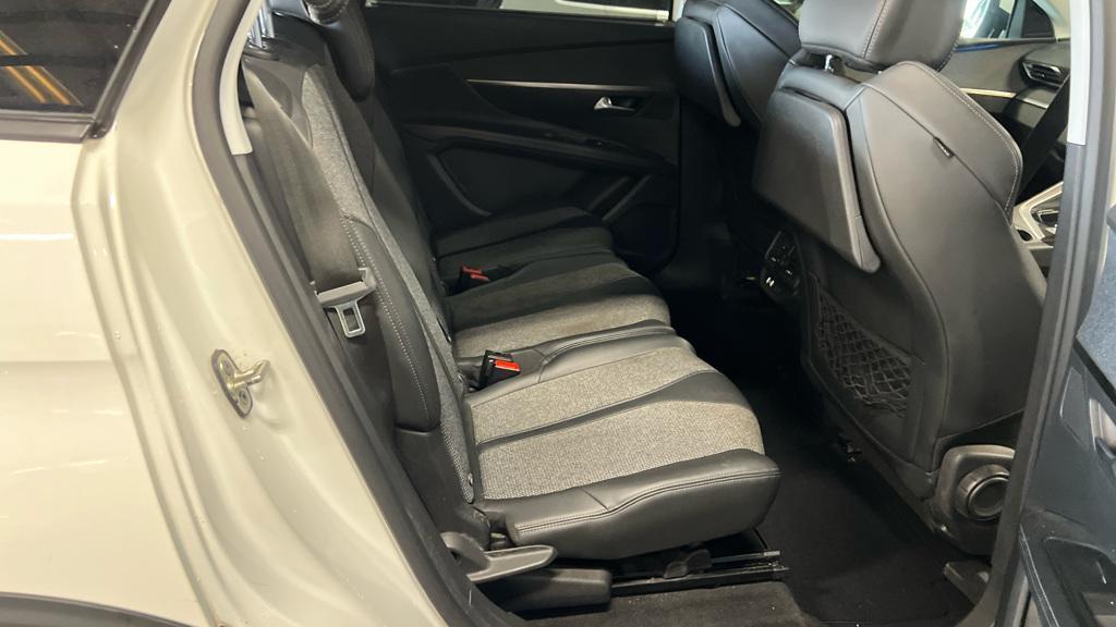 Peugeot 5008 1.2 PureTech GPF Allure SUV 5dr Petrol EAT Euro 6 (s/s) (130 ps)