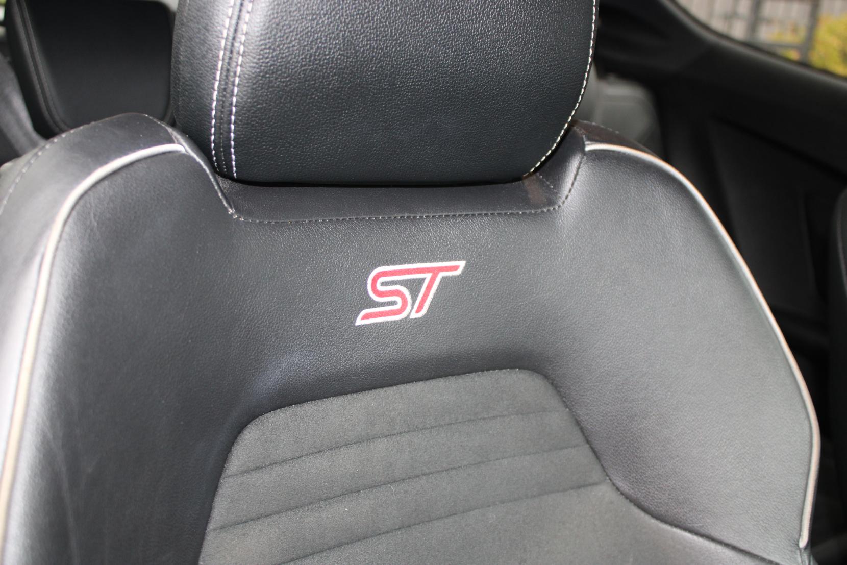 Ford Fiesta 1.5T EcoBoost ST Performance Edition Hatchback 3dr Petrol Manual Euro 6 (s/s) (200 ps)